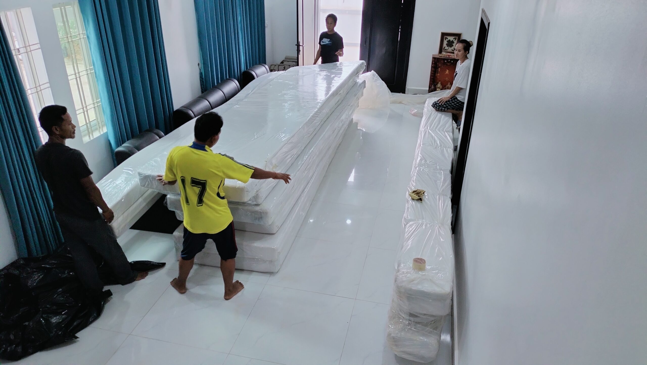 Delivery Outdoor Sofa Cushions Pro textile Solutions Engineering for Song Saa Island Resort in Cambodia