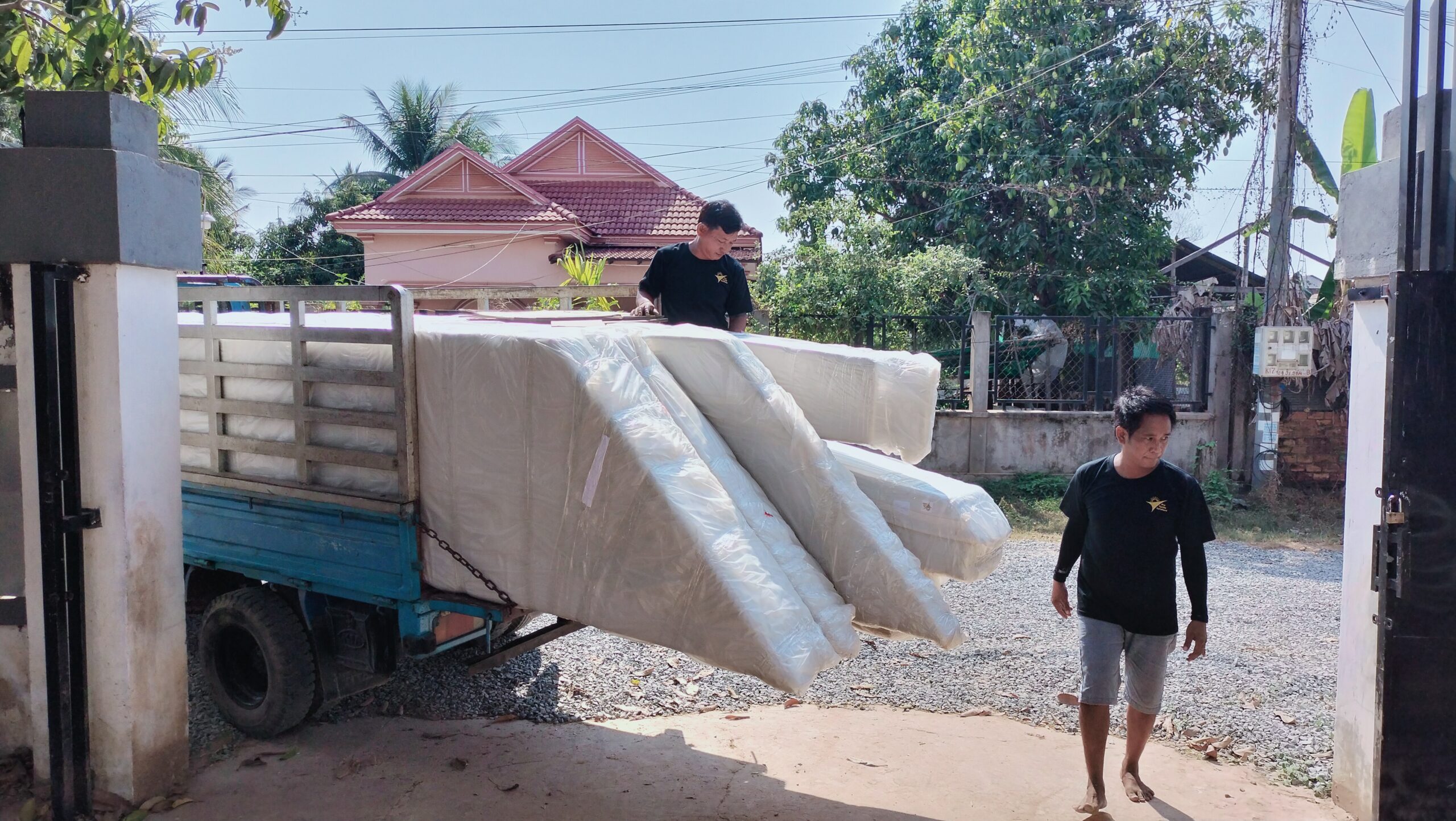 Delivery Outdoor Sofa Cushions Pro textile Solutions Engineering for Song Saa Island Resort in Cambodia